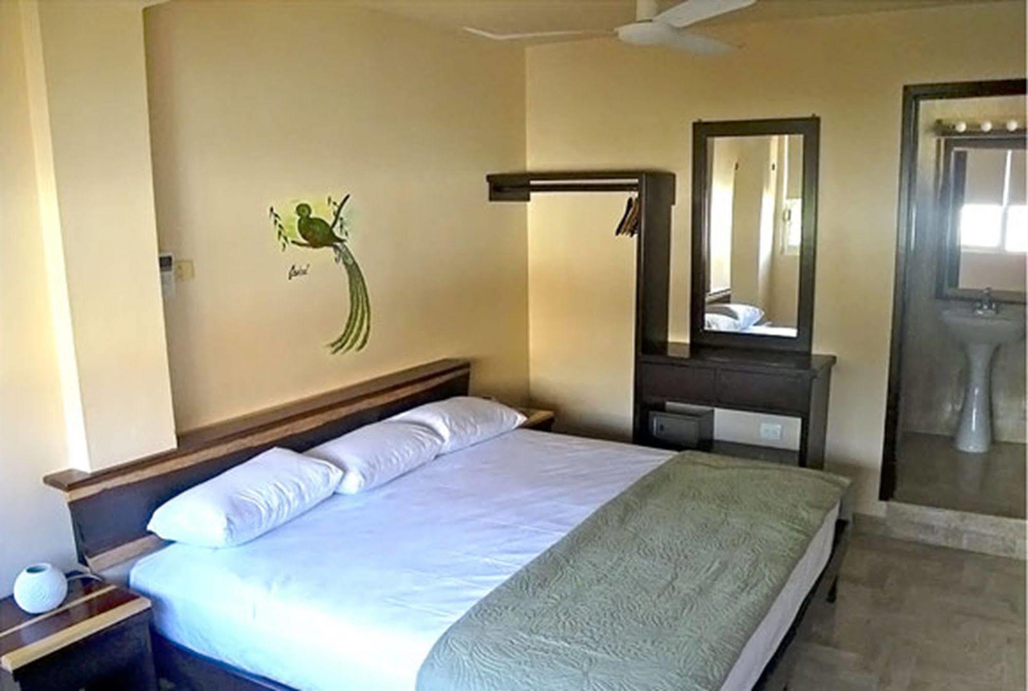 "5Th Av" Sol Del Caribe Apart Hotel (Adults Only) Playa del Carmen Bagian luar foto